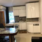 Apartman с 2 спальнями отрада Odessza